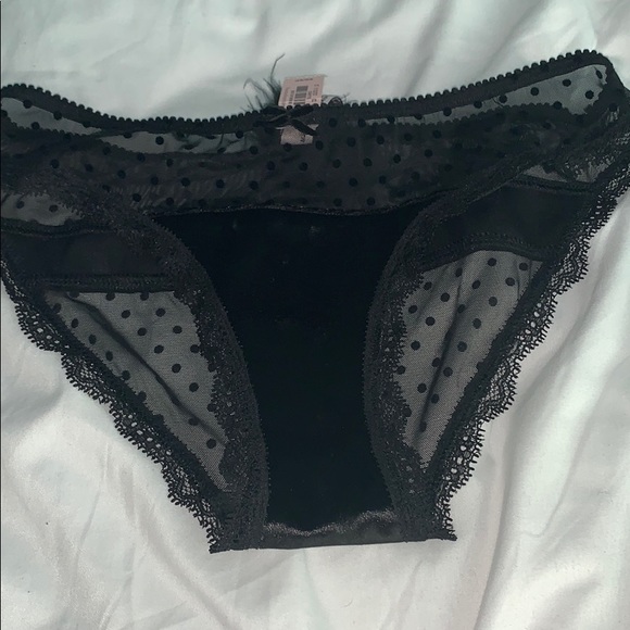 Victoria Secret So Sexy and Sleek Set - Picture 4 of 8